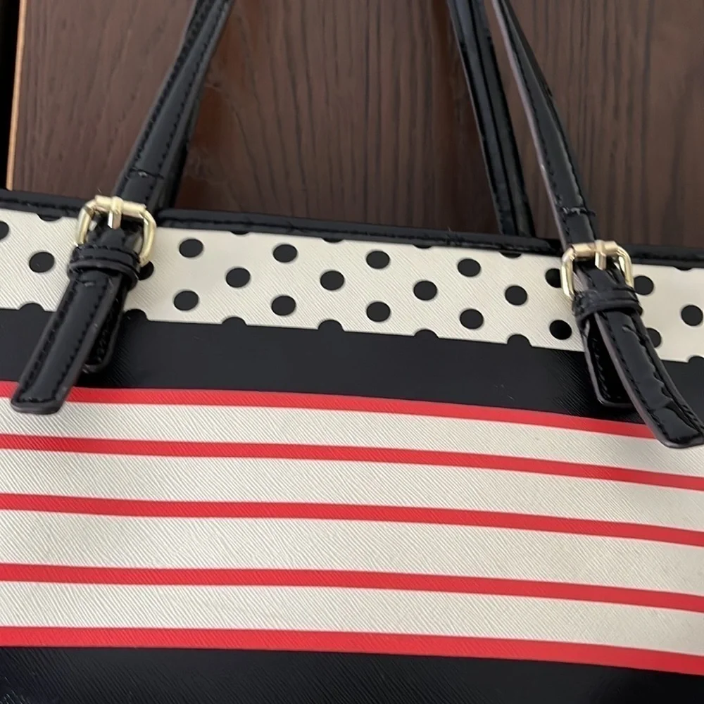 Anne Klein red/ black/ ivory purse. - Picture 7 of 12